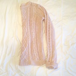 Soft pink Aeropostale sweater